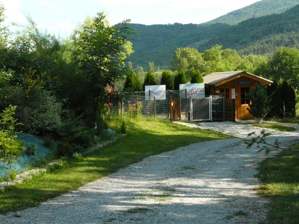 Hotel La Valiere Chorges Exterior foto